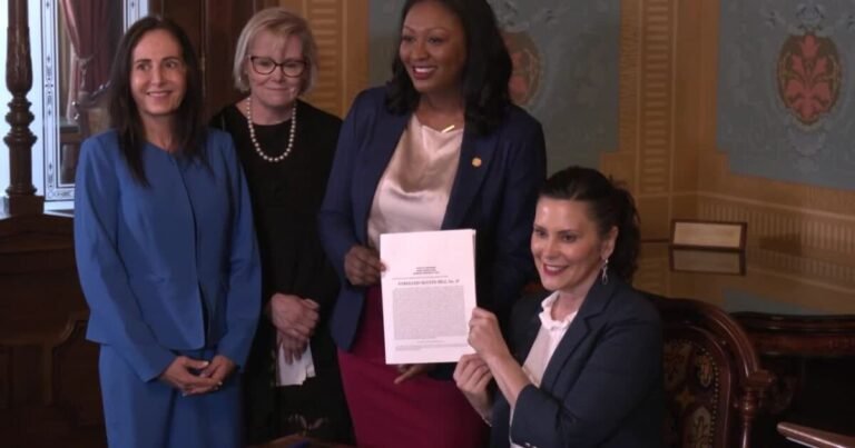 Whitmer signs bill requiring insurers to provide equal mental health coverage