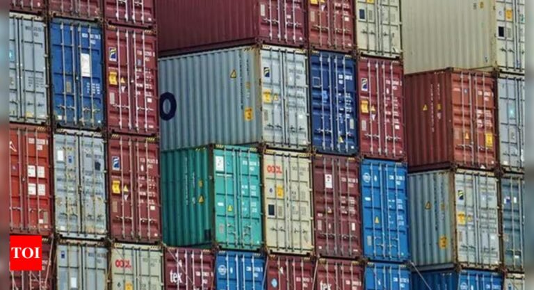 At 131 billion, US trade deficit in January hits new high