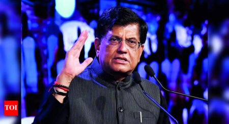 Come out of protectionist mindset: Goyal to exporters