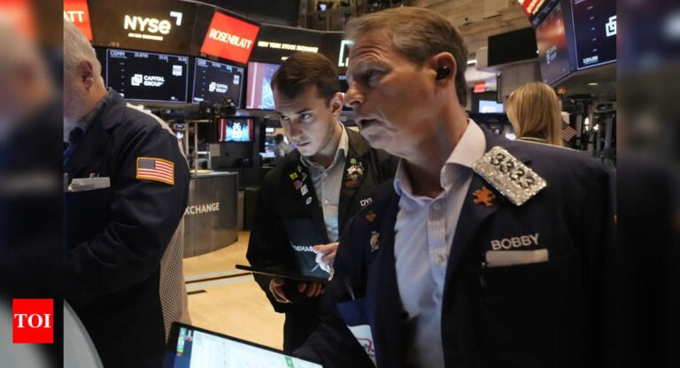 Wall Street: US stocks end lower on tariff uncertainty