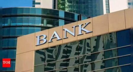 ‘Traditional banks losing share to fintechs globally’